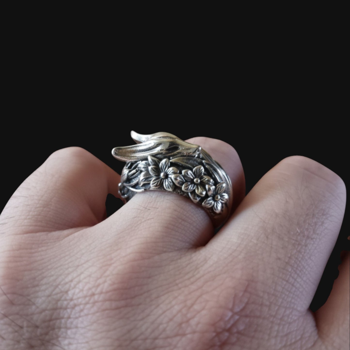 Shadowbloom Fox Ring