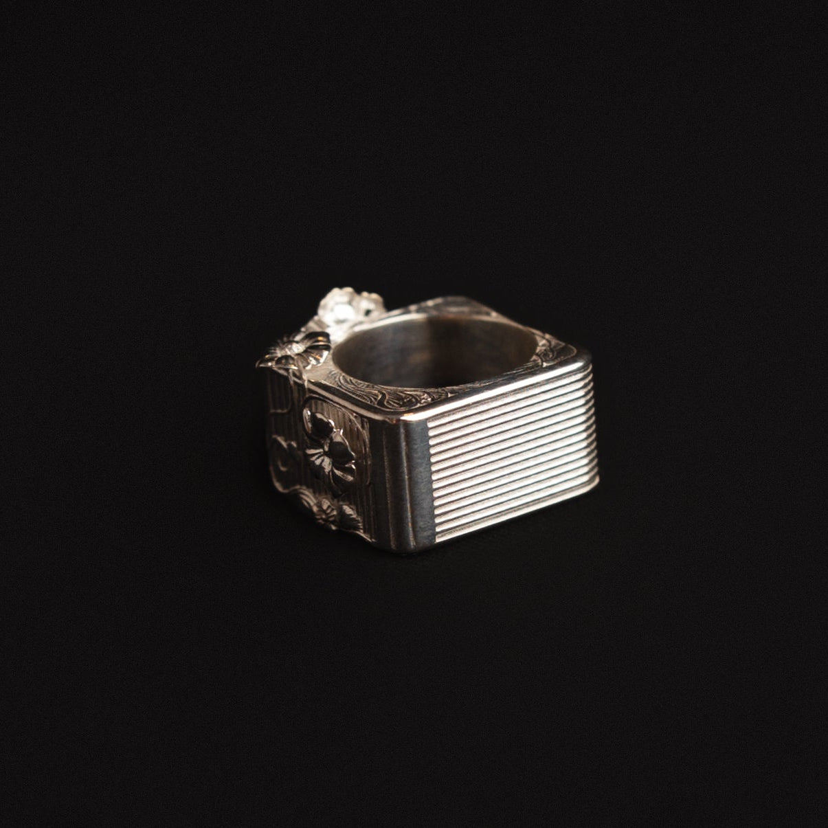 unique artistic ring