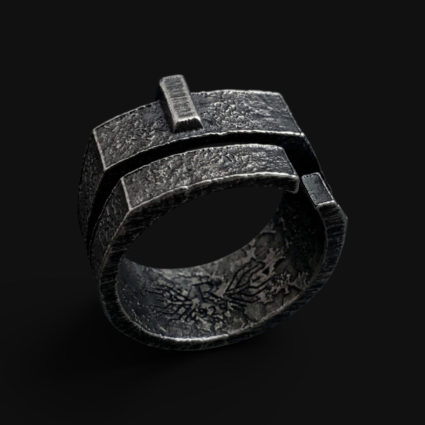 Riven Iron Oath Ring