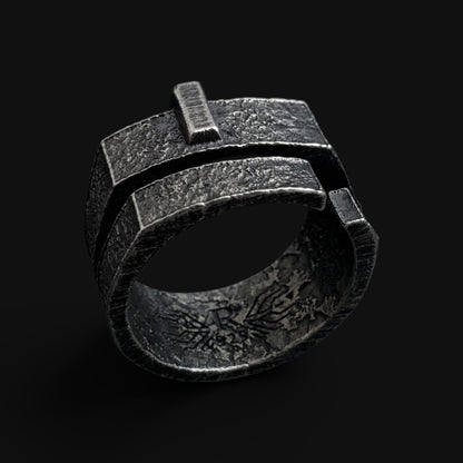 Riven Iron Oath Ring
