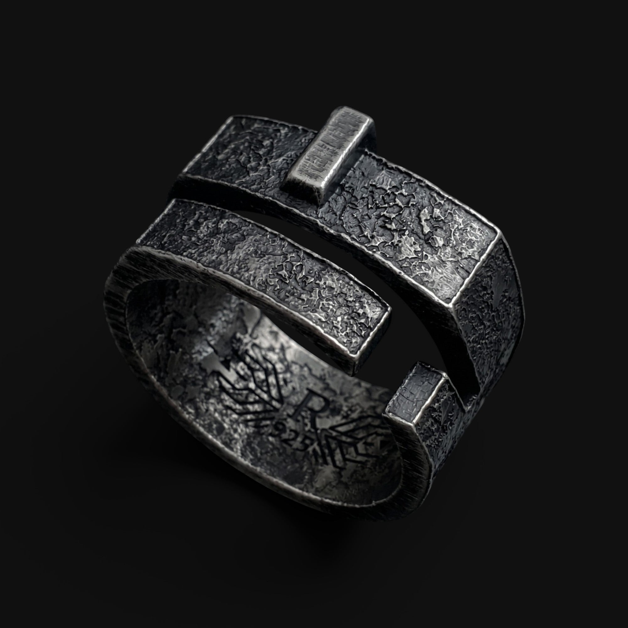 Riven Iron Oath Ring
