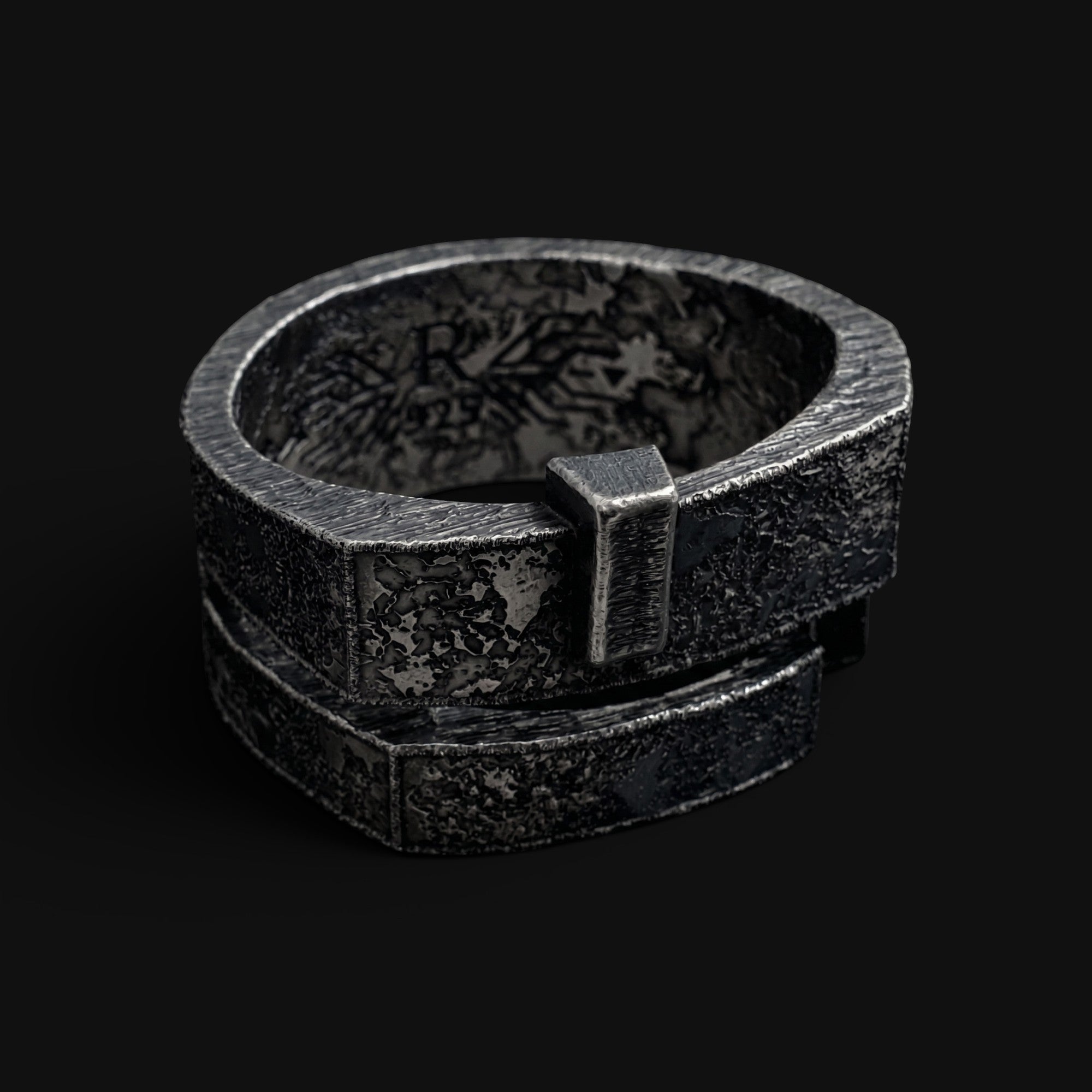Riven Iron Oath Ring