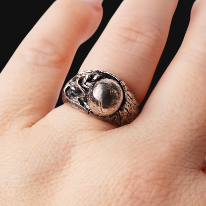 graduation rings symbol on hand