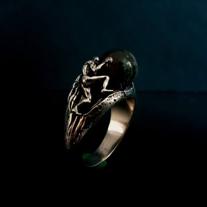 Sisyphus ring with onyx gemstone