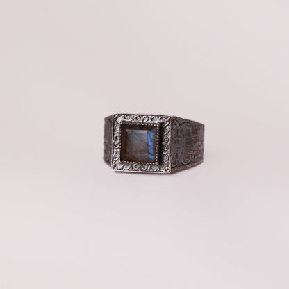 ornate sterling silver ring with gemstone